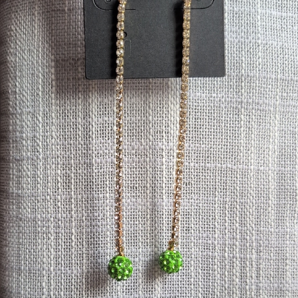 Chic Gold and Green Drop Earrings